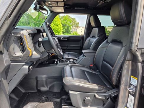 Used 2024 Ford Bronco Badlands AWD/4WD image 9
