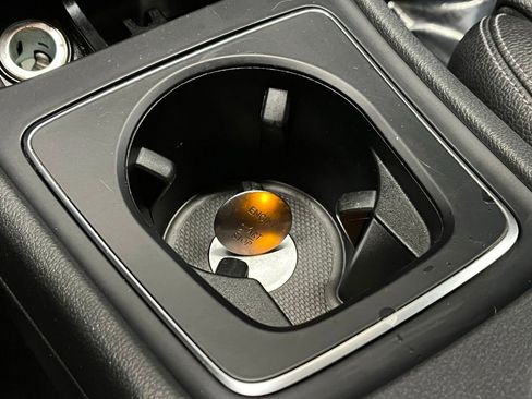 Used 2018 Mercedes-Benz GLA 250 image 10