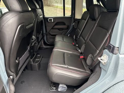 New 2026 Jeep Wrangler Unlimited Rubicon image 13