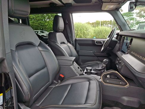 Certified 2025 Ford Bronco Badlands AWD/4WD image 13