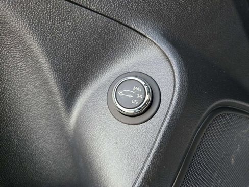 Used 2022 Buick Encore GX Select w/ Sport Touring Package image 33