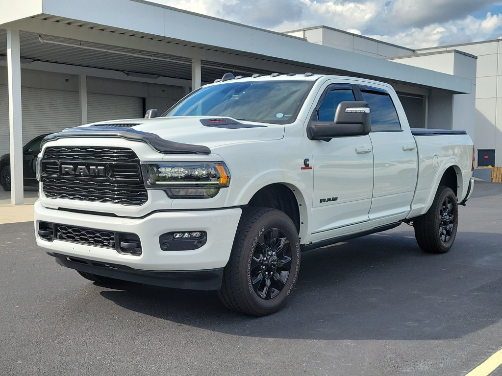 Used 2024 RAM 2500 Limited AWD/4WD image 3