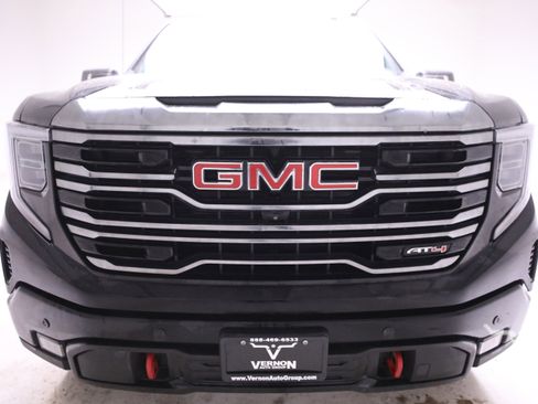 Used 2022 GMC Sierra 1500 AT4 w/ Sierra Safety Plus Package image 7