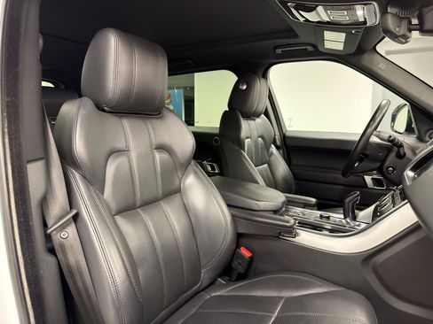 Used 2017 Land Rover Range Rover Sport HSE AWD/4WD image 12