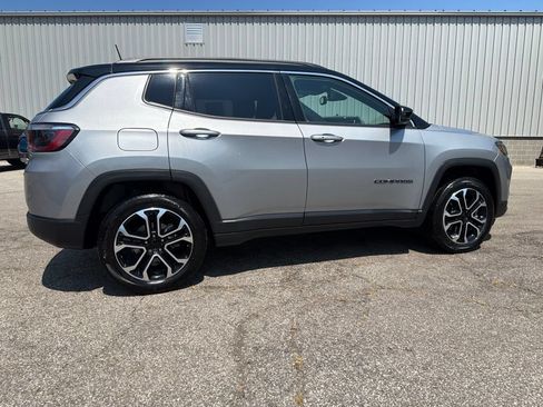 Used 2024 Jeep Compass Limited AWD/4WD image 7