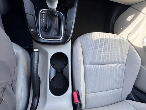 Used 2023 Kia Soul LX w/ LX Technology Package image 16