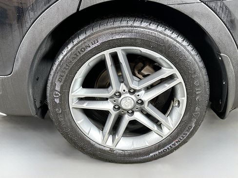 Used 2019 Hyundai Santa Fe XL image 32