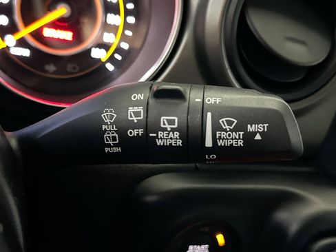 Used 2022 Jeep Wrangler Sport S image 29