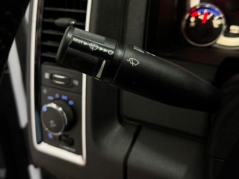 Used 2017 RAM 3500 Laramie image 28