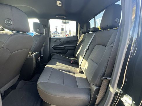 Used 2025 Chevrolet Colorado Trail Boss image 25