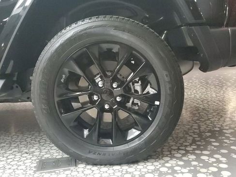 Used 2021 Jeep Wrangler Unlimited Sahara w/ Cold Weather Group image 6