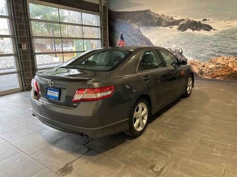 Used 2011 Toyota Camry SE image 33