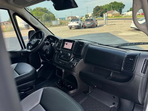 Used 2024 RAM ProMaster 2500 w/ Convenience Group FWD image 26