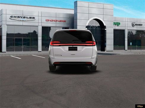 New 2026 Chrysler Pacifica Select w/ S Appearance Package image 6