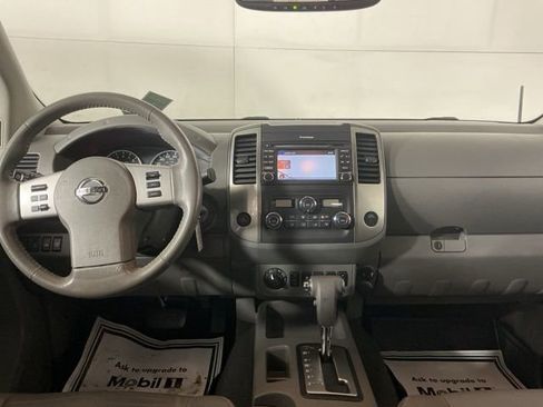 Used 2019 Nissan Frontier SL image 12