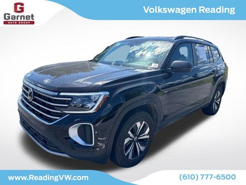 Used 2026 Volkswagen Atlas SE FWD image 1