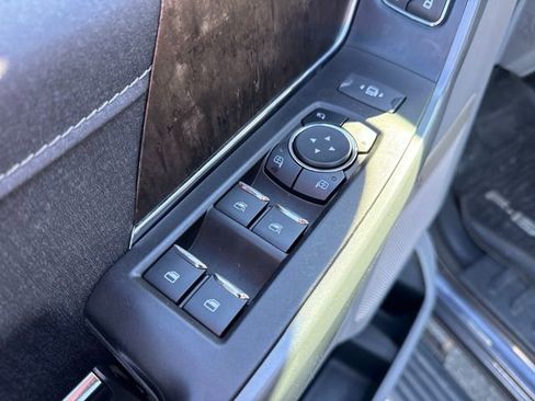 Used 2022 Ford F150 Lariat w/ Equipment Group 502A High image 25