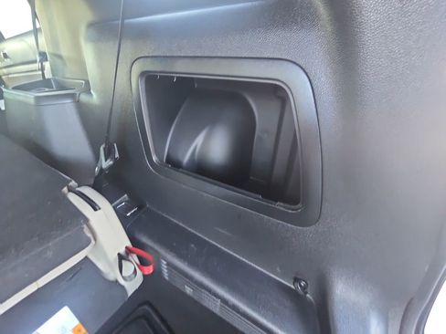 Used 2019 Ford Explorer XLT w/ Equipment Group 201A image 22