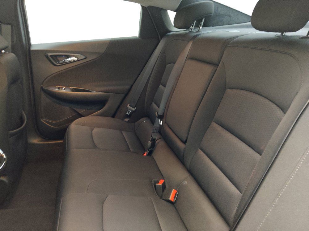 Used 2018 Chevrolet Malibu LT FWD image 18