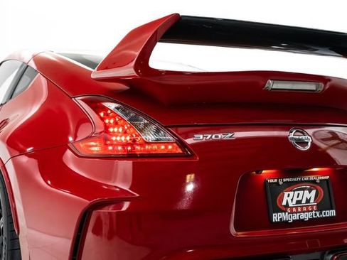 Used 2015 Nissan 370Z NISMO image 12