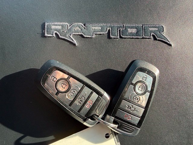 Used 2022 Ford F150 Raptor w/ Equipment Group 801A High AWD/4WD image 16