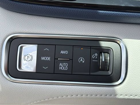 New 2026 Buick Enclave Avenir w/ Super Cruise Package AWD/4WD image 29