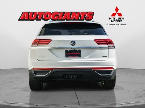 Used 2023 Volkswagen Atlas Cross Sport SE w/ Panoramic Sunroof Package image 7