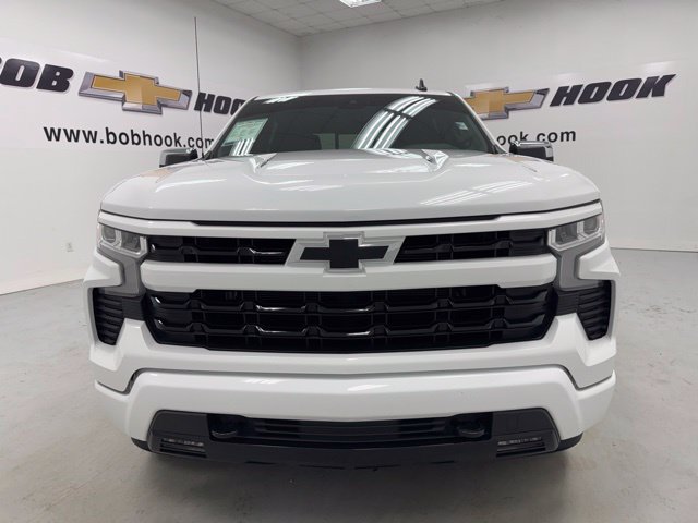 Used 2024 Chevrolet Silverado 1500 RST w/ Convenience Package II AWD/4WD image 2