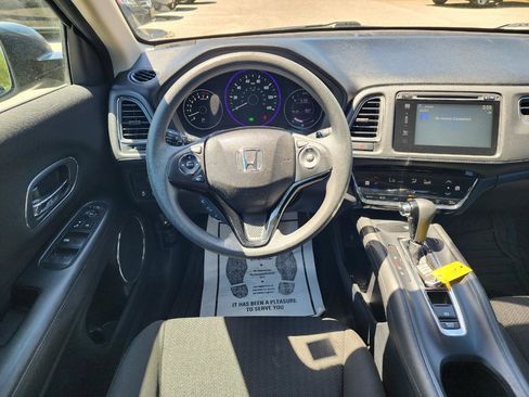 Used 2016 Honda HR-V EX image 17