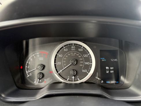 Used 2021 Toyota Corolla LE image 19