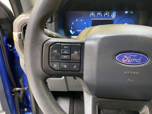 Used 2025 Ford F150 XLT image 32