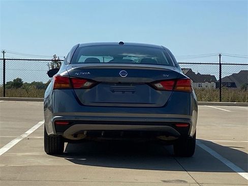 Used 2022 Nissan Altima 2.5 SV image 7