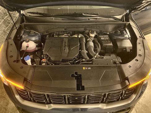 Used 2024 Kia Sorento SX Prestige image 18