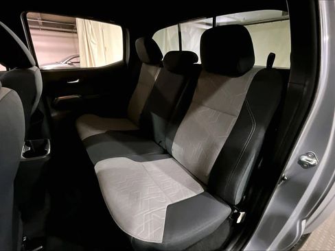 Used 2021 Toyota Tacoma TRD Sport image 19