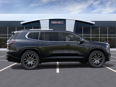 New 2026 GMC Acadia Denali Ultimate w/ LPO, Floor Liner Package FWD image 5