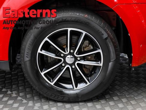 Used 2017 Dodge Journey SE w/ Flexible Seating Group image 32