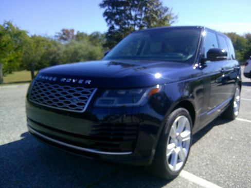 Used 2020 Land Rover Range Rover HSE image 37