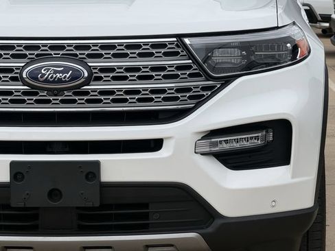 Used 2021 Ford Explorer Limited w/ Hybrid Equipment Group 310A AWD/4WD image 9