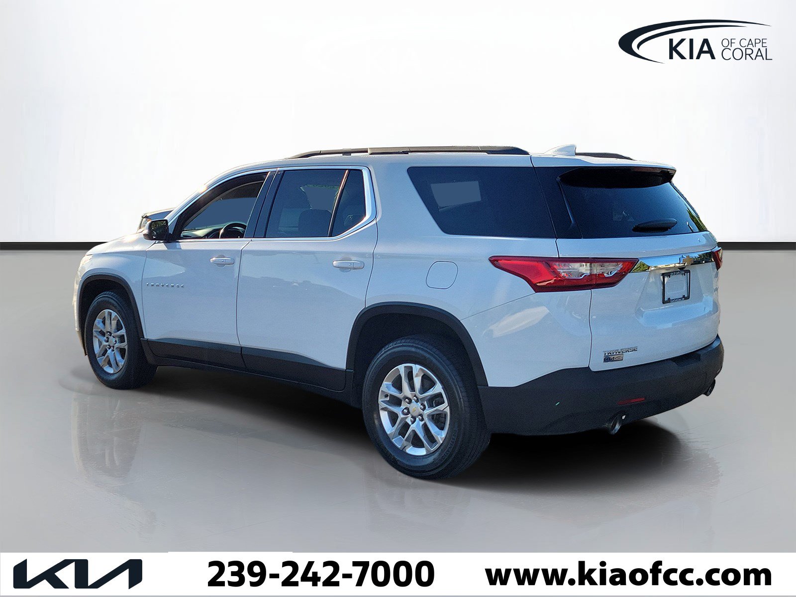 Used 2020 Chevrolet Traverse LT FWD image 4