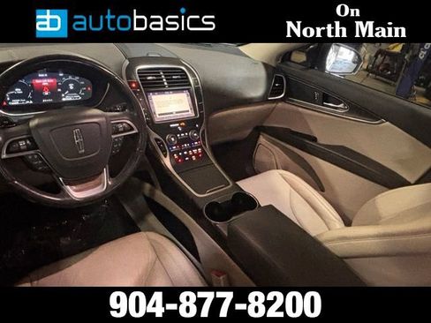 Used 2019 Lincoln Nautilus Select w/ Cargo Utility Package FWD image 15