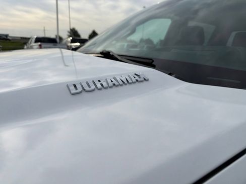 Used 2022 Chevrolet Silverado 1500 LTZ w/ Technology Package AWD/4WD image 10