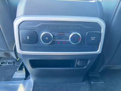 Used 2022 Ford Expedition Limited RWD image 27