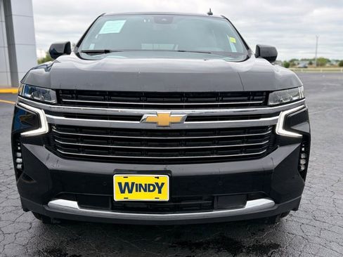 Used 2024 Chevrolet Suburban LT AWD/4WD image 2