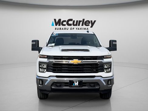 Used 2025 Chevrolet Silverado 2500 LT w/ Convenience Package AWD/4WD image 8