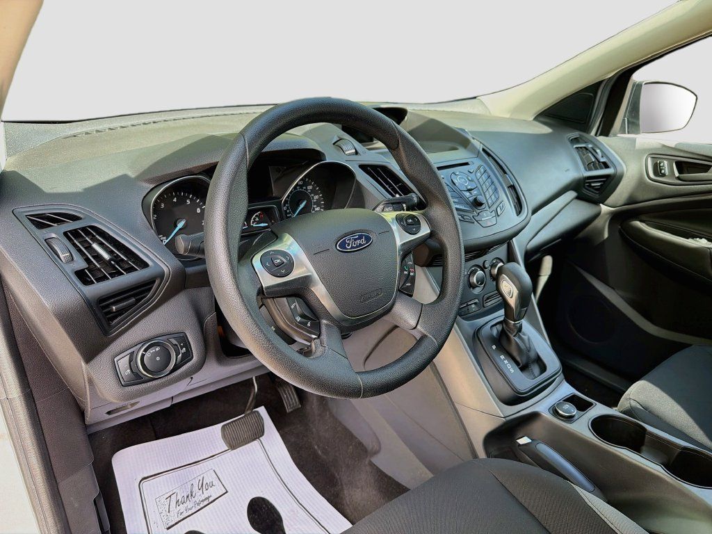 Used 2014 Ford Escape S FWD image 9