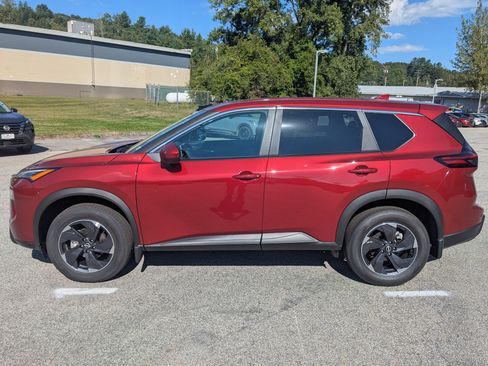 New 2026 Nissan Rogue SV image 4