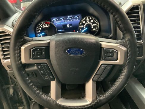 Used 2016 Ford F150 Platinum w/ Equipment Group 701A Luxury AWD/4WD image 19