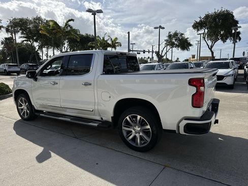 Used 2024 Chevrolet Silverado 1500 High Country w/ Technology Package AWD/4WD image 12