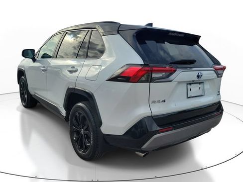Used 2024 Toyota RAV4 XSE AWD/4WD image 3