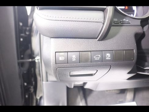 Used 2021 Toyota Camry LE FWD image 35